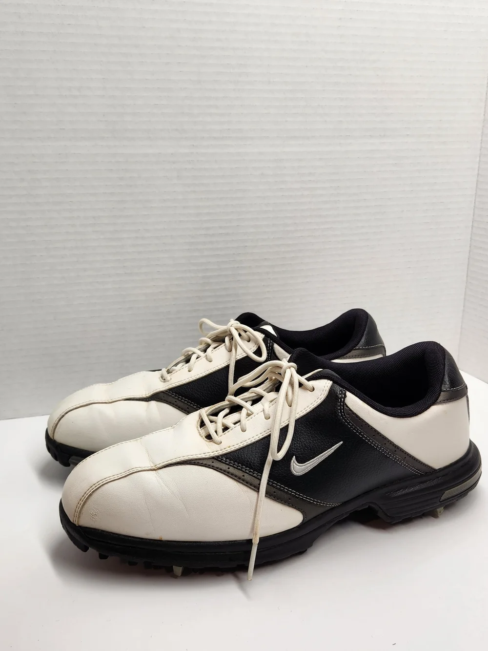 Nike Heritage Golf Shoes